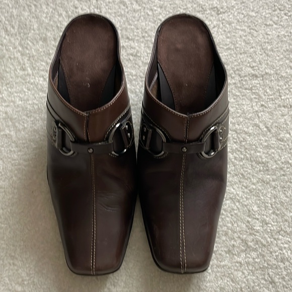 Aerosoles  Clogs/Mules Like new - Picture 2 of 6